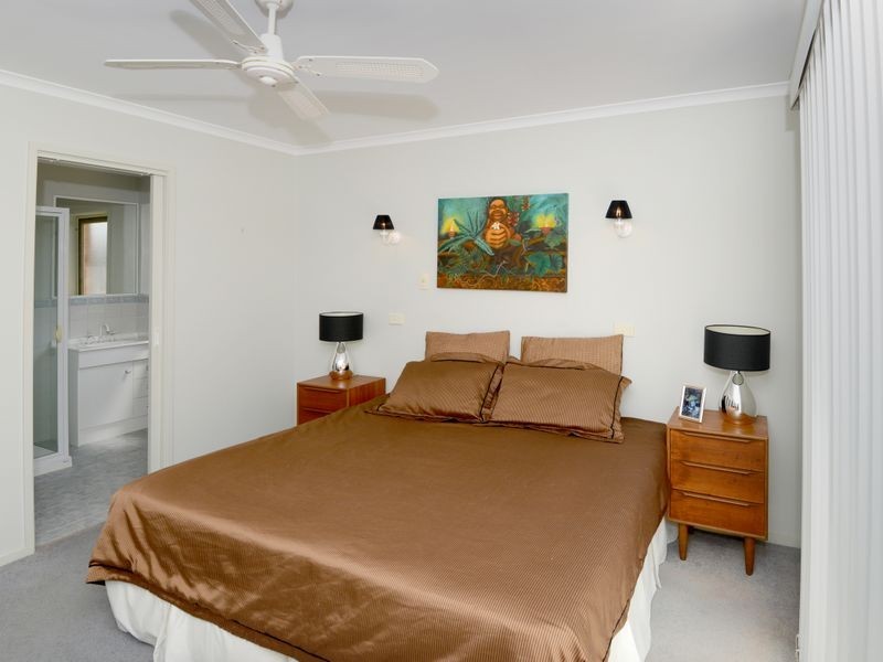 4 Kingfish Court, Ocean Grove VIC 3226