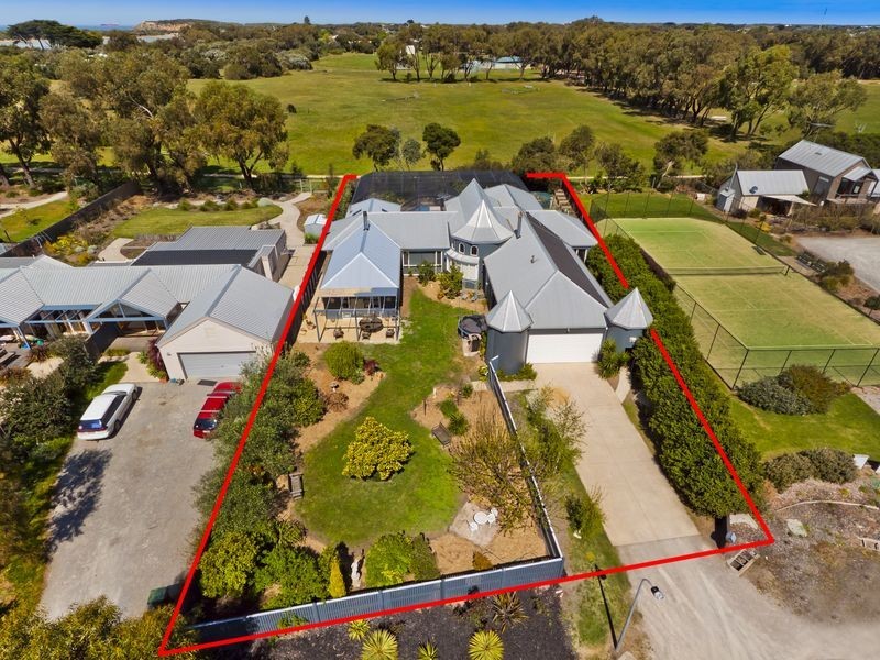 13 Araluen Court, Barwon Heads VIC 3227