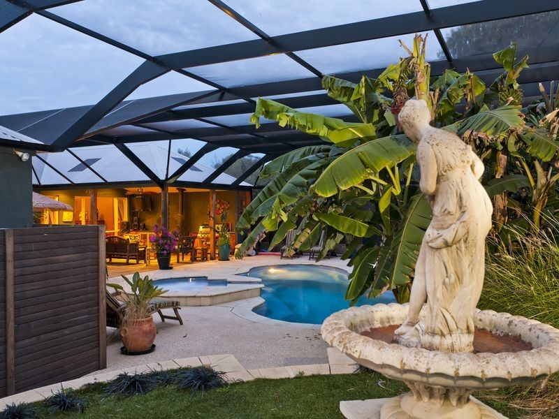 13 Araluen Court, Barwon Heads VIC 3227