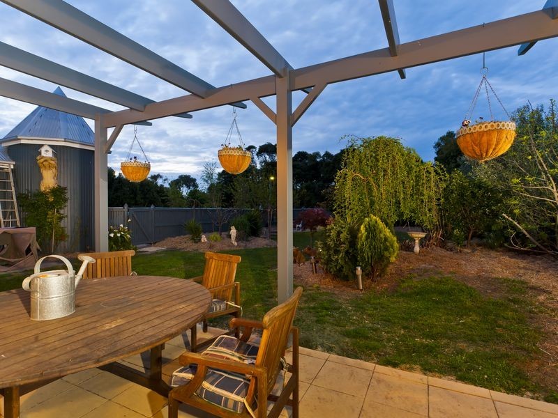 13 Araluen Court, Barwon Heads VIC 3227