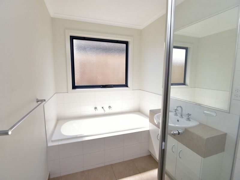 23-25 Edwards Point Road, St Leonards VIC 3223