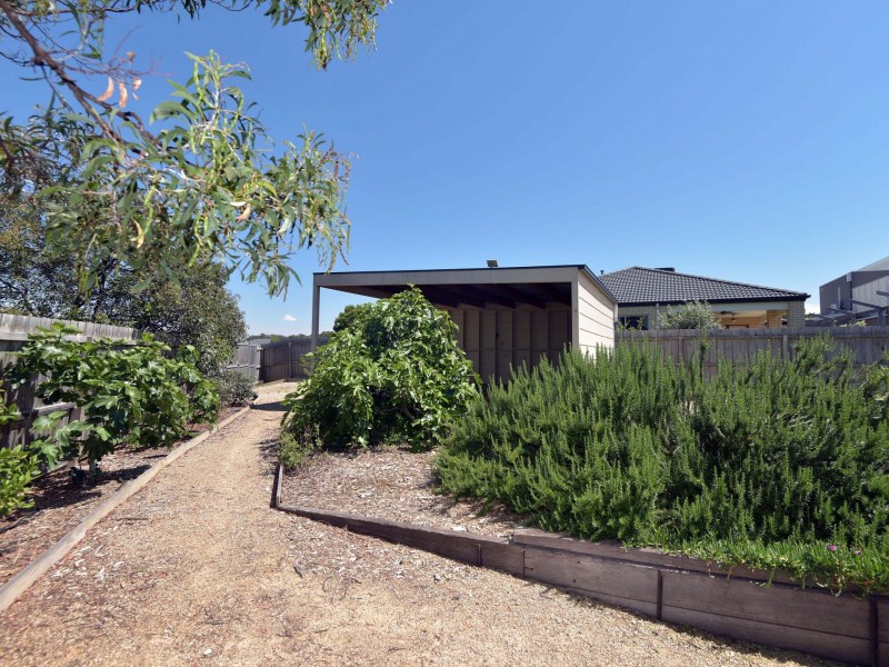 23-25 Edwards Point Road, St Leonards VIC 3223