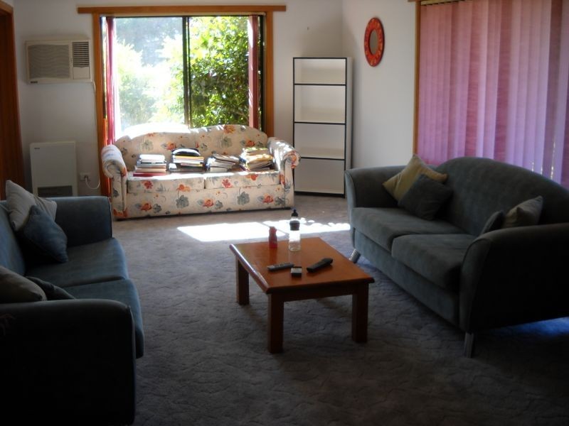 4 Shoppee Court, St Leonards VIC 3223