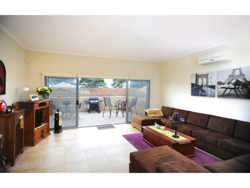 27 Bayside Avenue, St Leonards VIC 3223