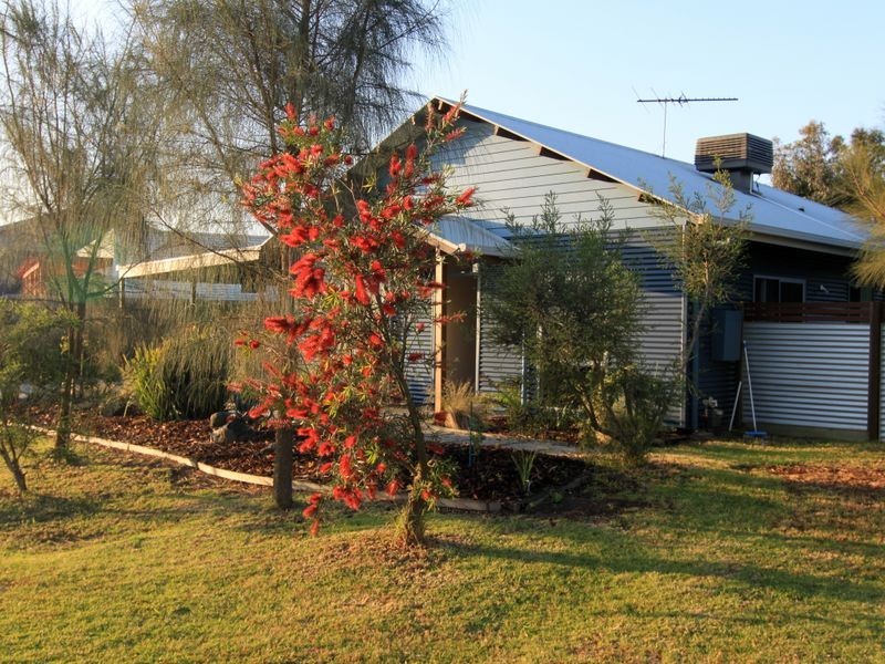 43 Edwards Point Road, St Leonards VIC 3223
