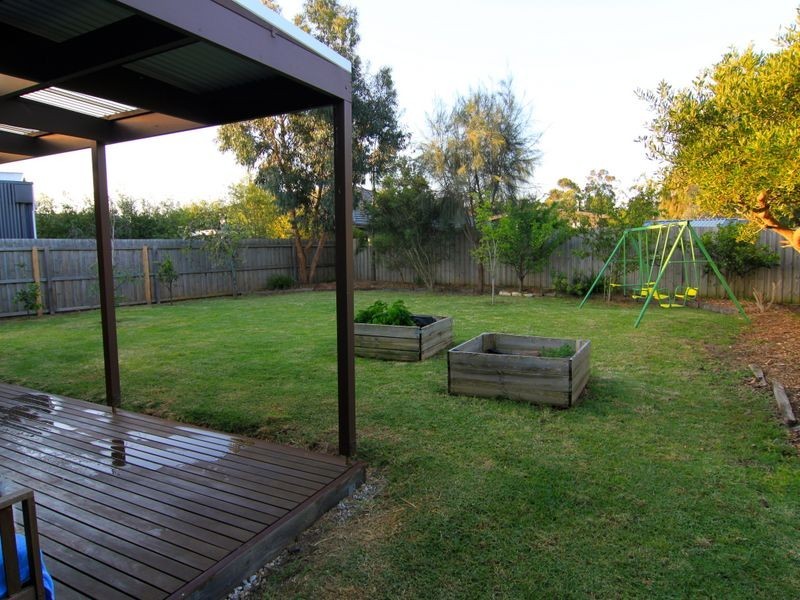 43 Edwards Point Road, St Leonards VIC 3223
