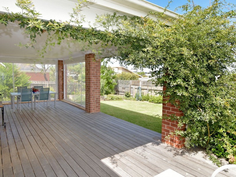 29 Wattlehill Grove, St Leonards VIC 3223