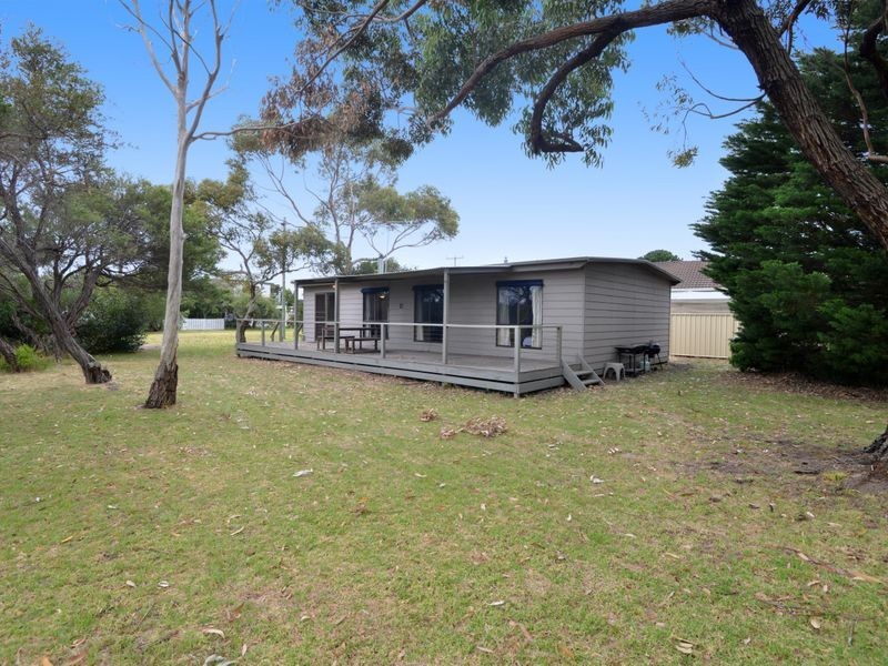 19 Dossetor Road, St Leonards VIC 3223