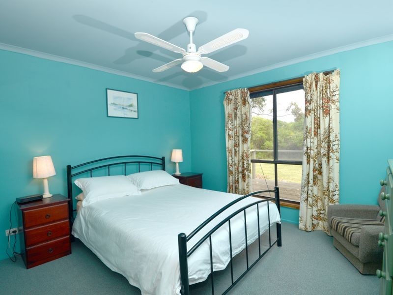 19 Dossetor Road, St Leonards VIC 3223