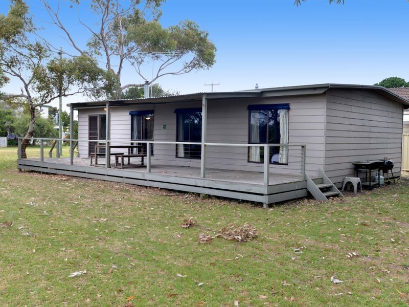 19 Dossetor Road, St Leonards VIC 3223