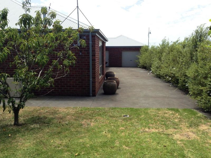 23 Two Bays Drive, St Leonards VIC 3223