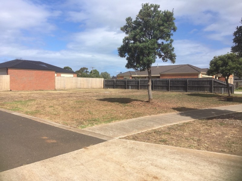 2 Bosca Lane, St Leonards VIC 3223