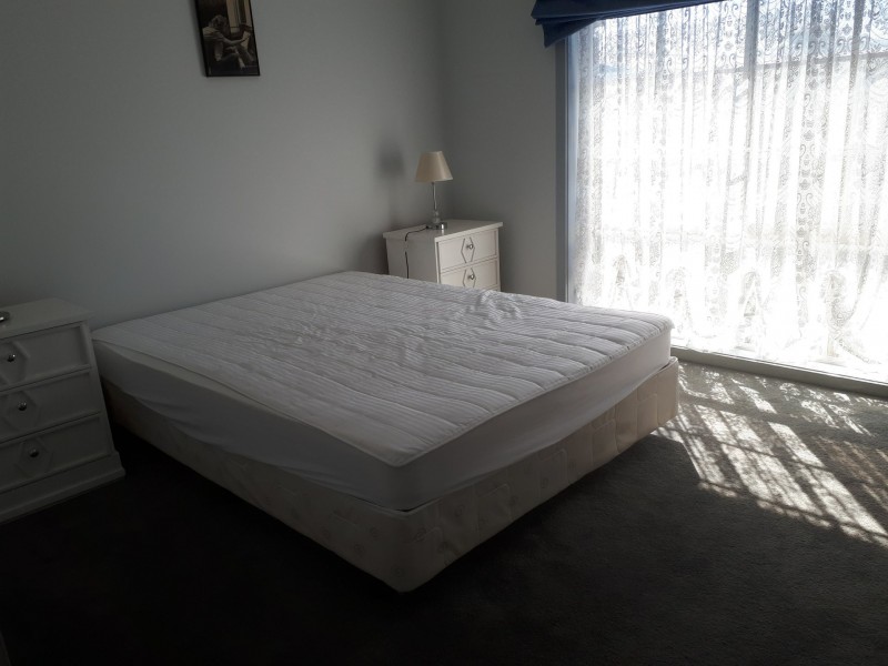 16 Mouchemore Avenue, St Leonards VIC 3223