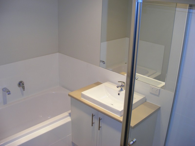 18 Seacreast Walk, St Leonards VIC 3223