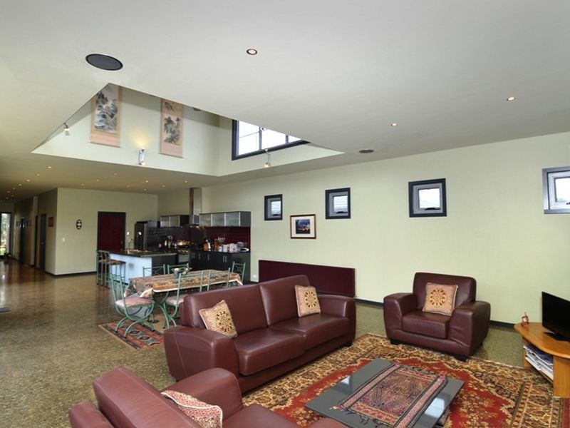 4 Spinnaker Drive, St Leonards VIC 3223