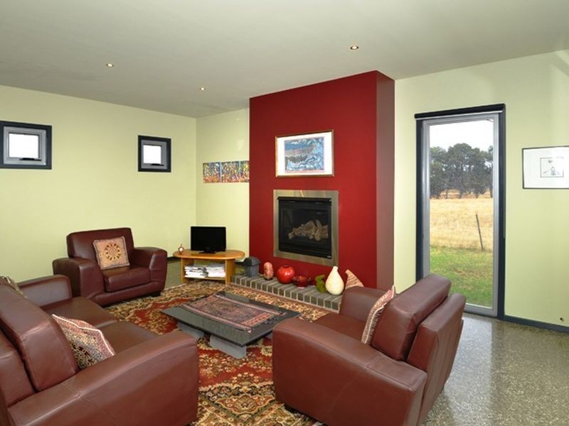 4 Spinnaker Drive, St Leonards VIC 3223