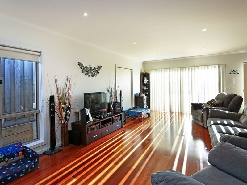 1/3 Welfare Street, Portarlington VIC 3223