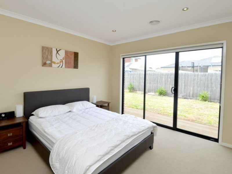 3 Dune Street, St Leonards VIC 3223