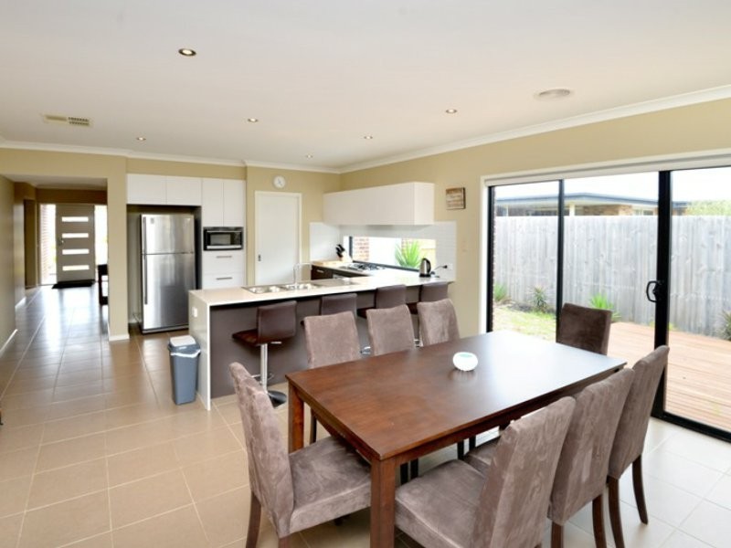 3 Dune Street, St Leonards VIC 3223