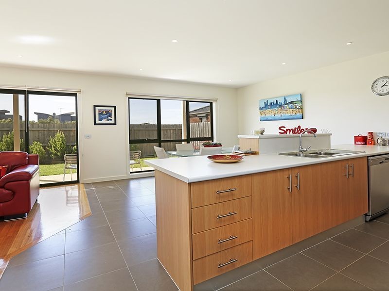 50 Clyde Avenue, St Leonards VIC 3223