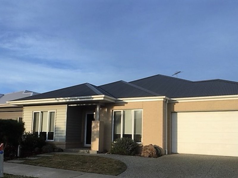 18 Yarrow Street, Ocean Grove VIC 3226