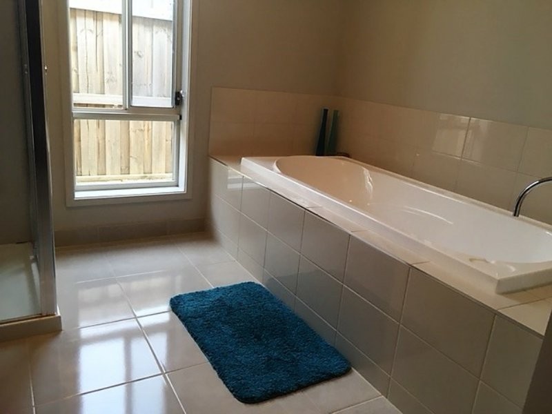 18 Yarrow Street, Ocean Grove VIC 3226