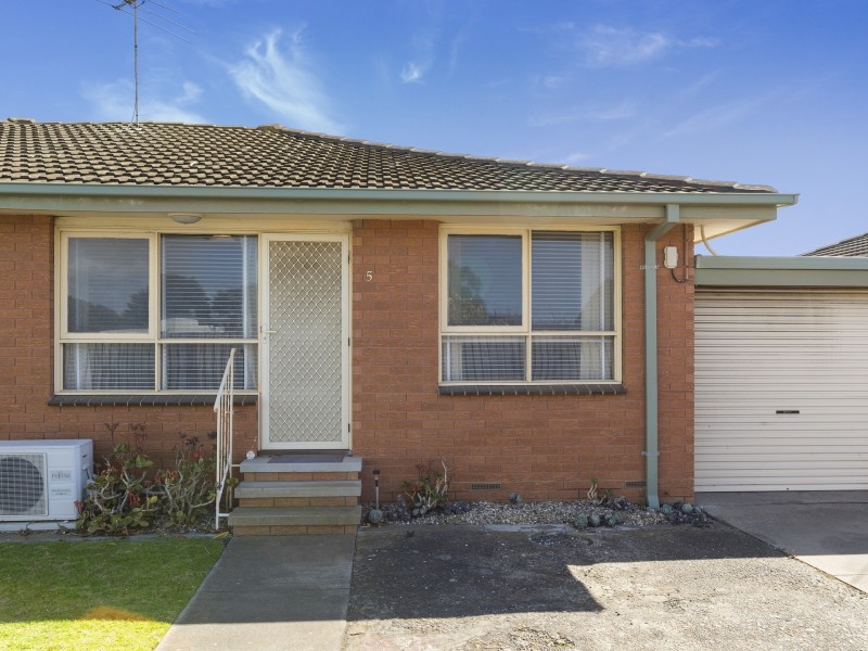 Unit 5/94 Leviens Road, St Leonards VIC 3223