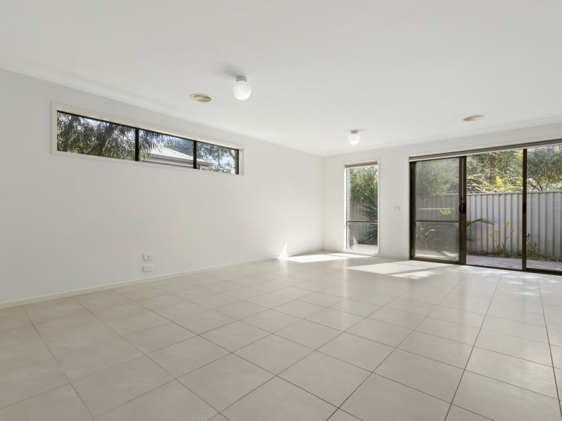 6 Waters Way, St Leonards VIC 3223