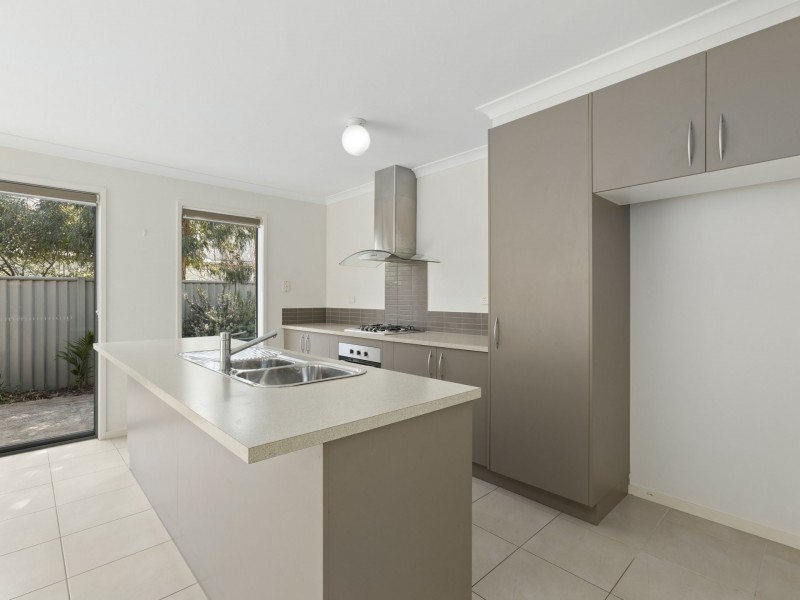 6 Waters Way, St Leonards VIC 3223