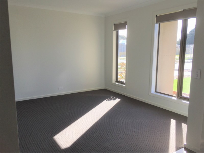 25 Gamble Way, St Leonards VIC 3223