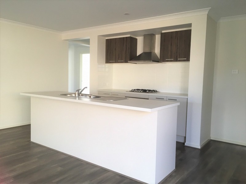 25 Gamble Way, St Leonards VIC 3223