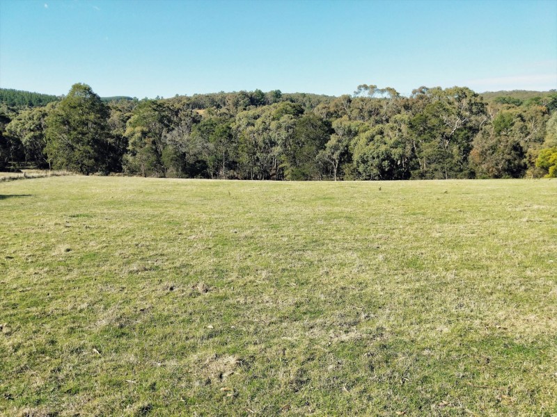 36 Hewitts Road, Linton VIC 3360