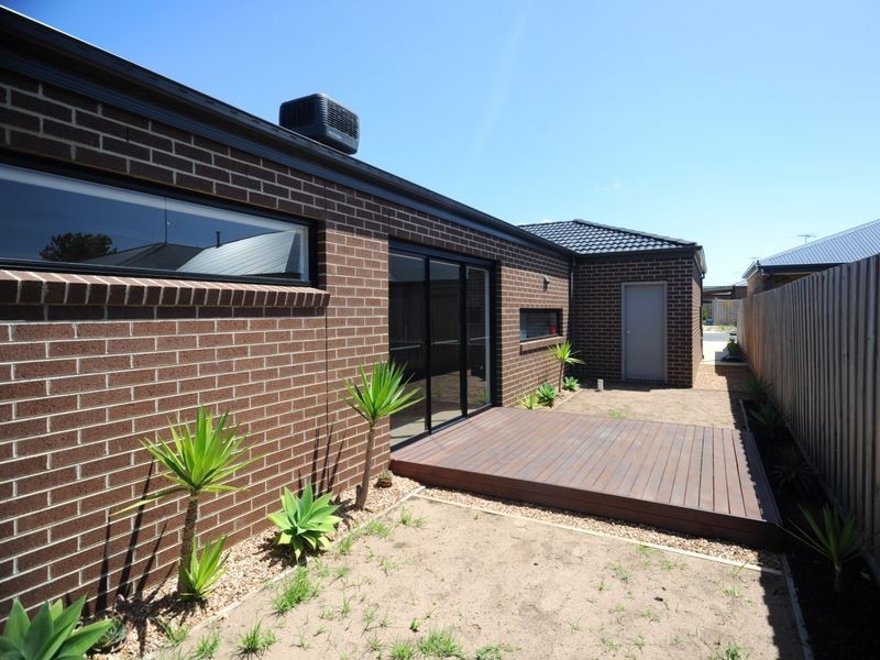 3 Dune Street, St Leonards VIC 3223