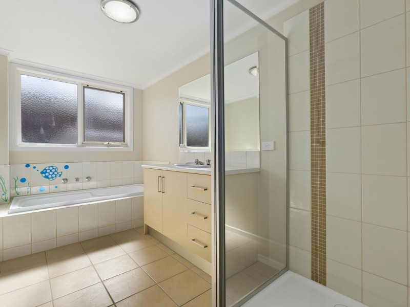 8 Tess Court, St Leonards VIC 3223