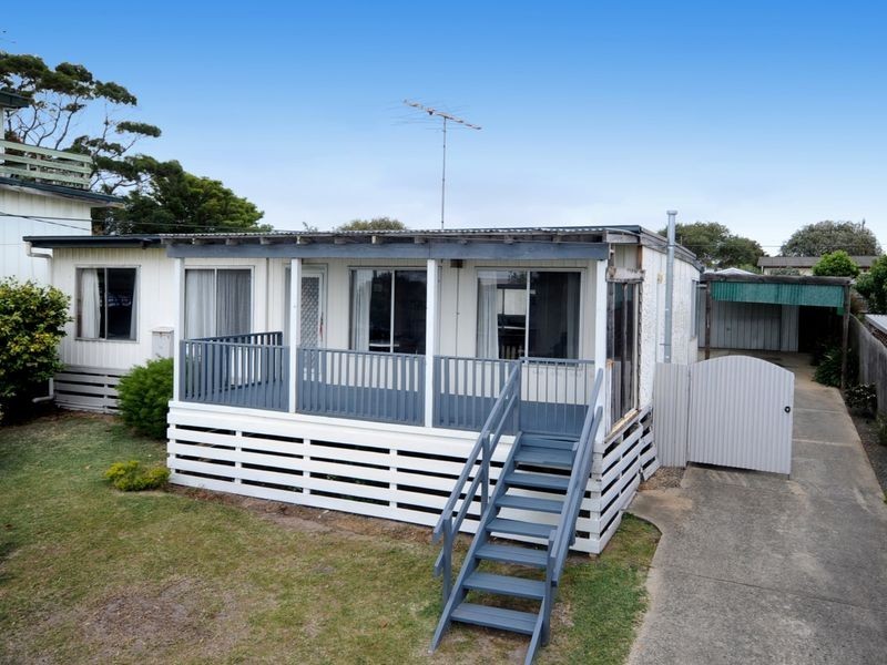 12 Sylvester Avenue, St Leonards VIC 3223