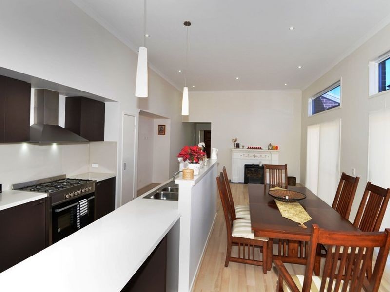16 Half Moon Crescent, Indented Head VIC 3223