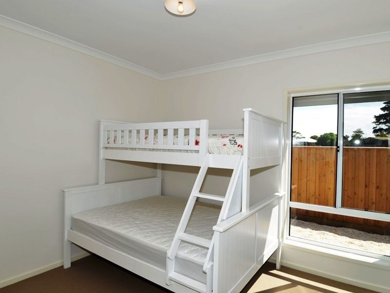 16 Half Moon Crescent, Indented Head VIC 3223