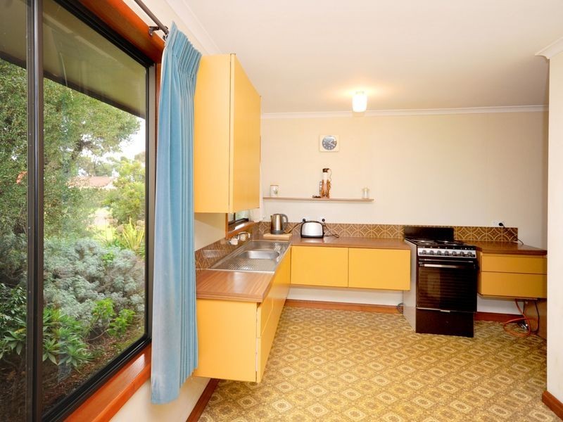 8 Dossetor Road, St Leonards VIC 3223