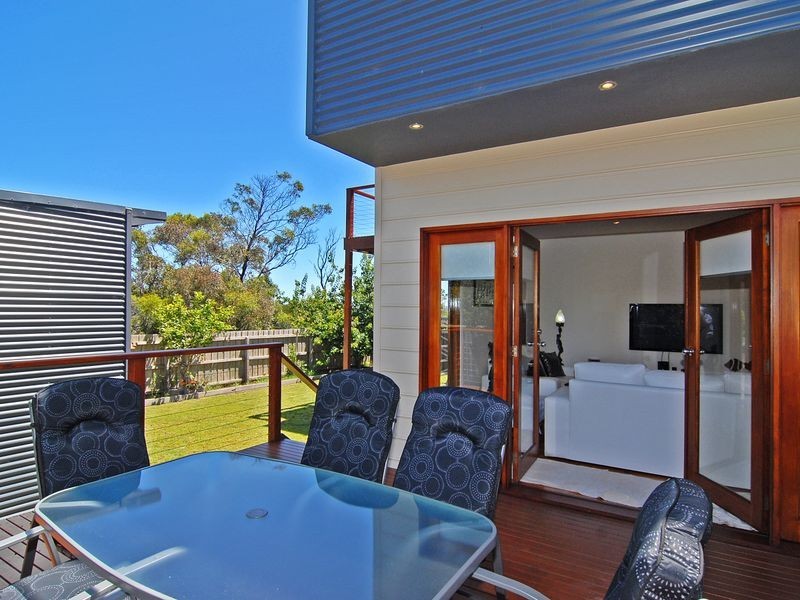 3 Calk Terrace, St Leonards VIC 3223