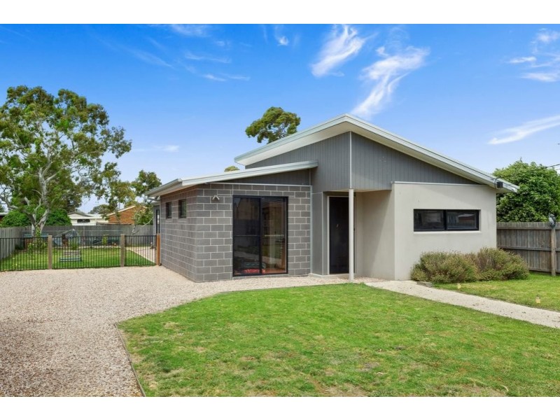 405 Ibbotson Street, St Leonards VIC 3223
