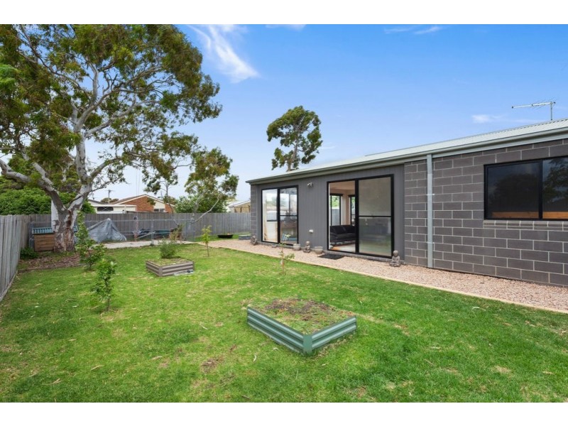 405 Ibbotson Street, St Leonards VIC 3223