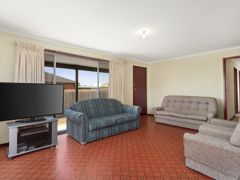 33 Leonard Street, St Leonards VIC 3223
