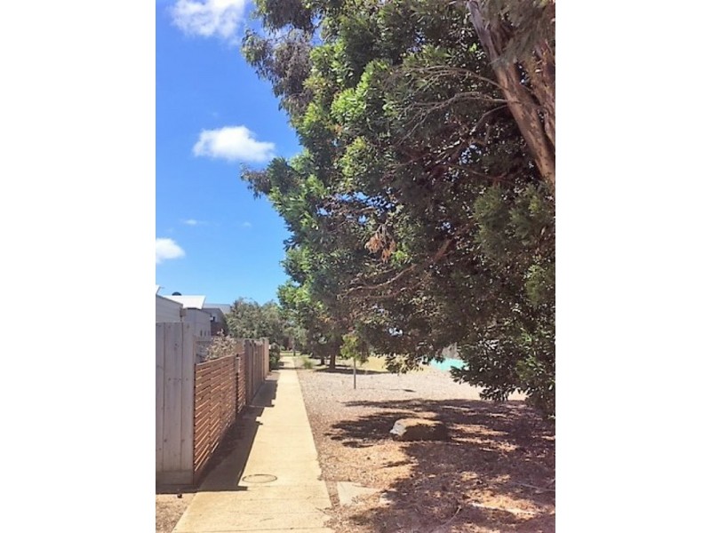 15 Halyard Terrace, St Leonards VIC 3223