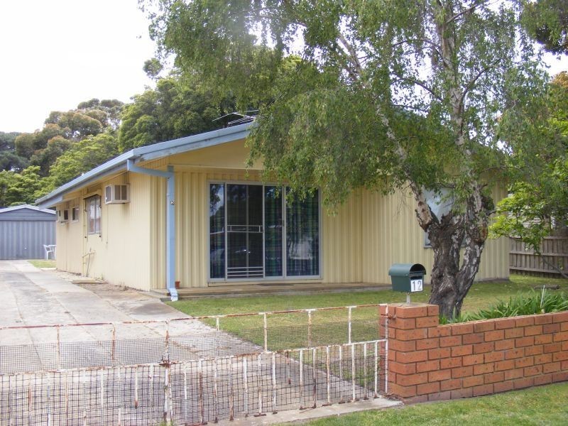 12 Wattlehill Grove, St Leonards VIC 3223