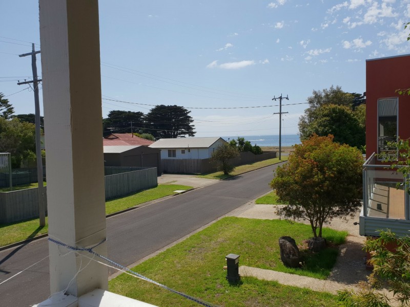23 Bayside Avenue, St Leonards VIC 3223