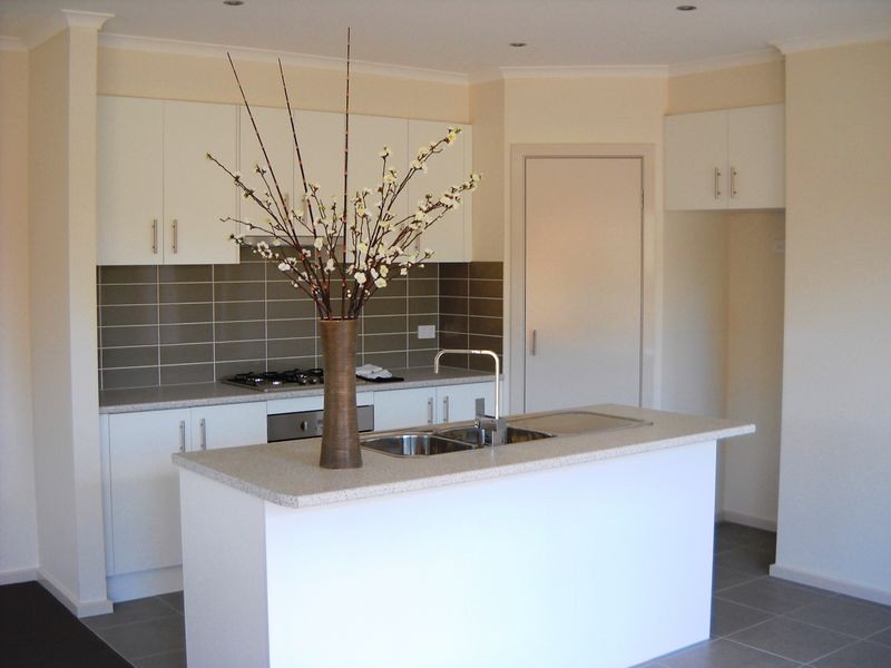 1/6 Edith Court, St Leonards VIC 3223