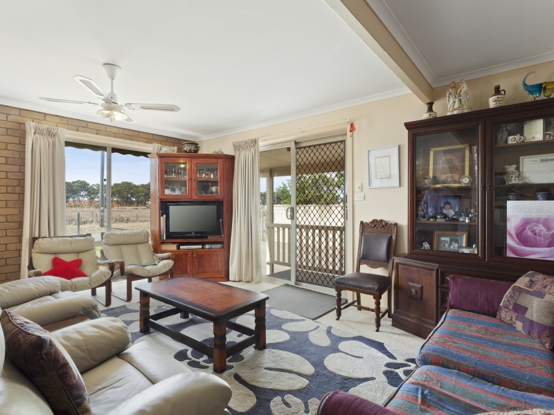 53 Old St Leonards Road, St Leonards VIC 3223