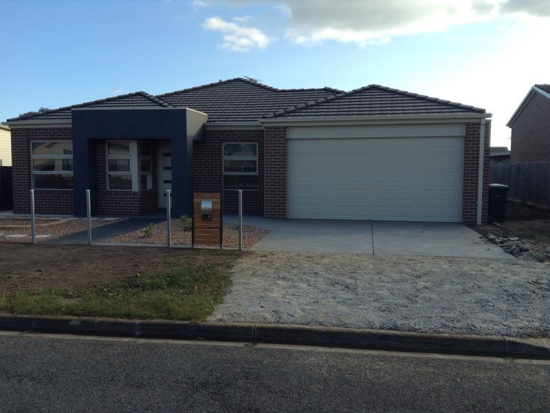 26 Coatsworth Avenue, St Leonards VIC 3223