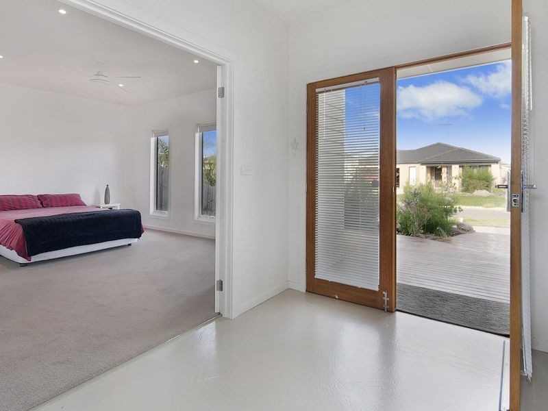 10 Wave Street, St Leonards VIC 3223