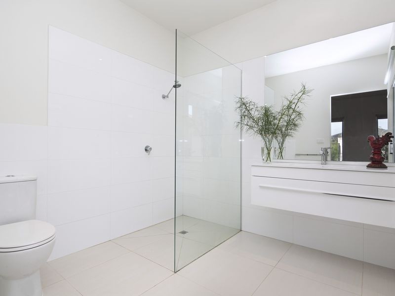 10 Wave Street, St Leonards VIC 3223